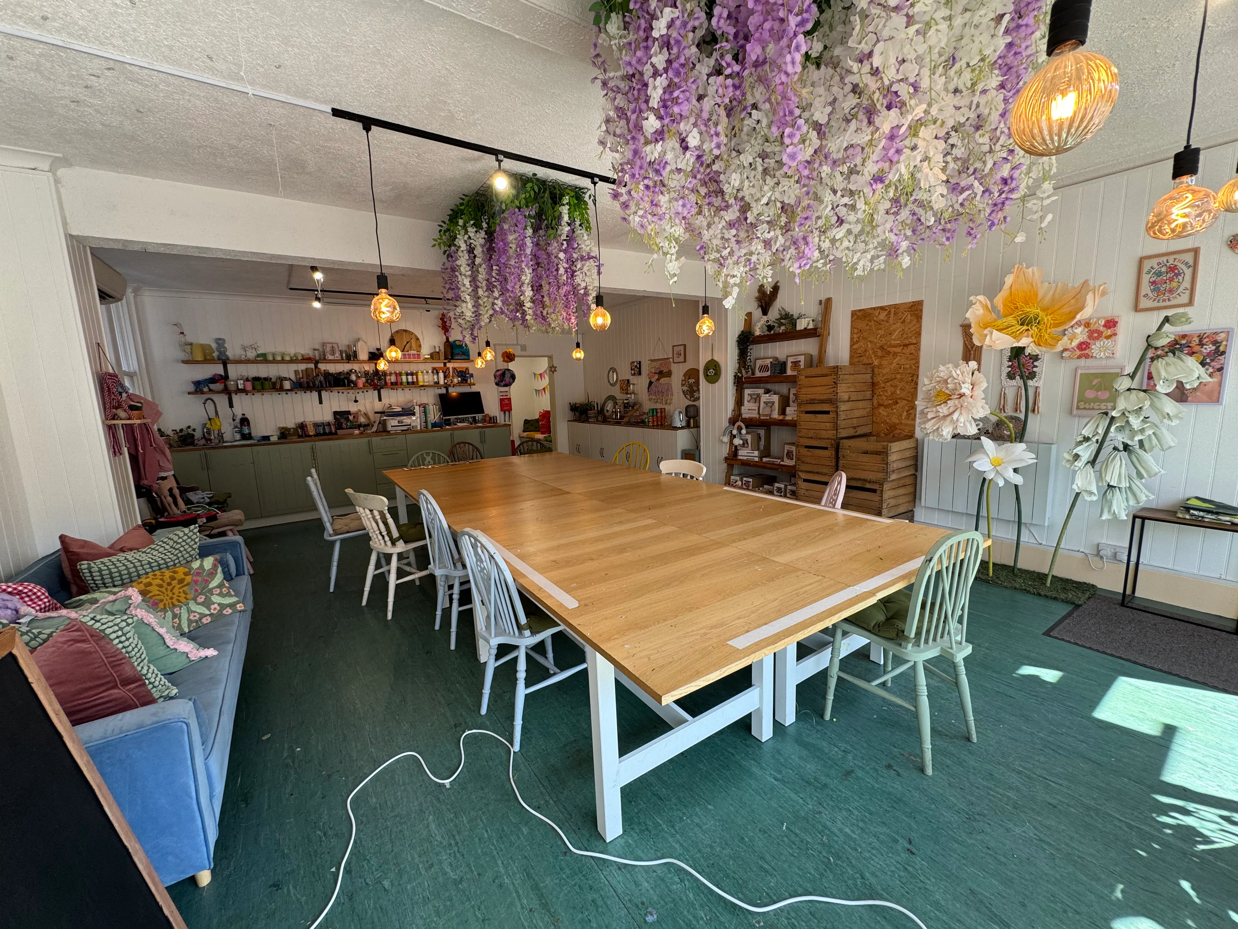 6 Hampton Terrace, Hindhead, Other / Other / Offices / Other / Retail To Let - IMG_4105.jpeg