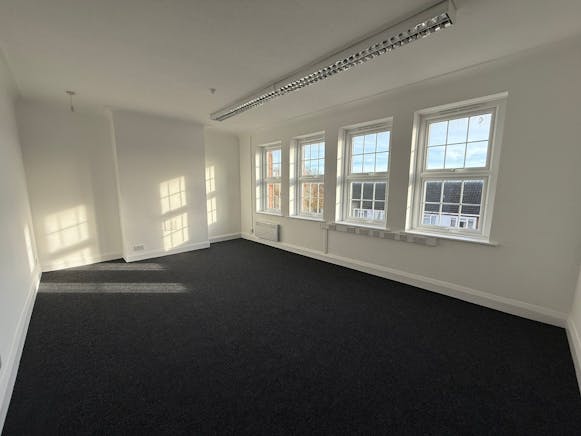 163 The Broadway, Thorpe Bay, Office To Let - Second Floor Front