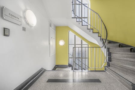41-42 Eastcastle Street, London, Office To Let - hall 2.jpg