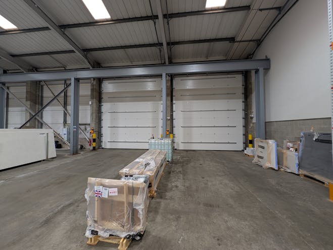 Unit 6a Waterglade, Weston Avenue, West Thurrock, Warehouse & Industrial To Let - PXL_20250212_124457789.jpg