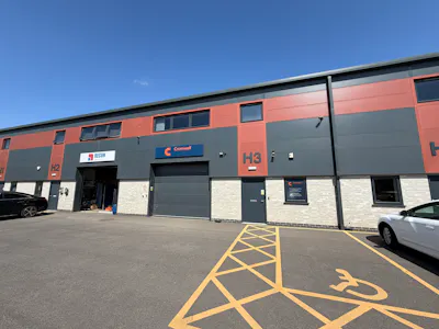 Unit H3, Lincoln, Light Industrial / Office To Let - IMG_2642.jpeg