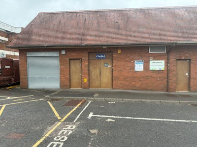 12 Market Place, Burgess Hill, Retail To Let - IMG_9881.jpeg