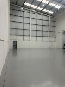 Unit 4, Chertsey Business Park, Chertsey, Industrial To Let - IMG_1625.jpeg