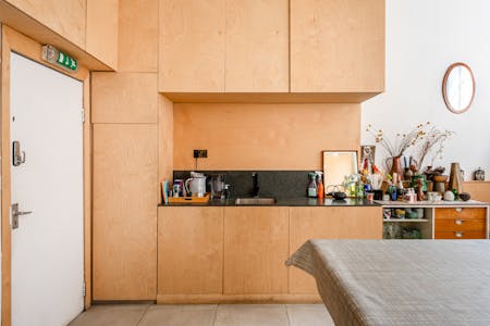 Front Shop, 12-18 Hoxton Street, Shoreditch, Leisure / Office / Retail To Let - Hoxton St 12-18 GF - 2.jpg