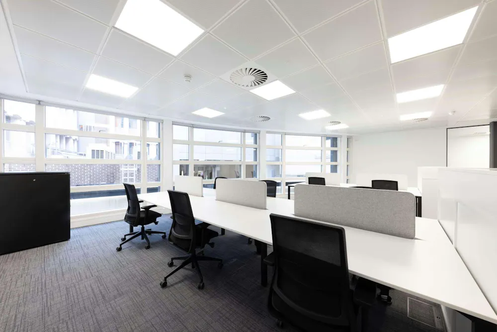 198 High Holborn (1st Floor) - 1.jpg