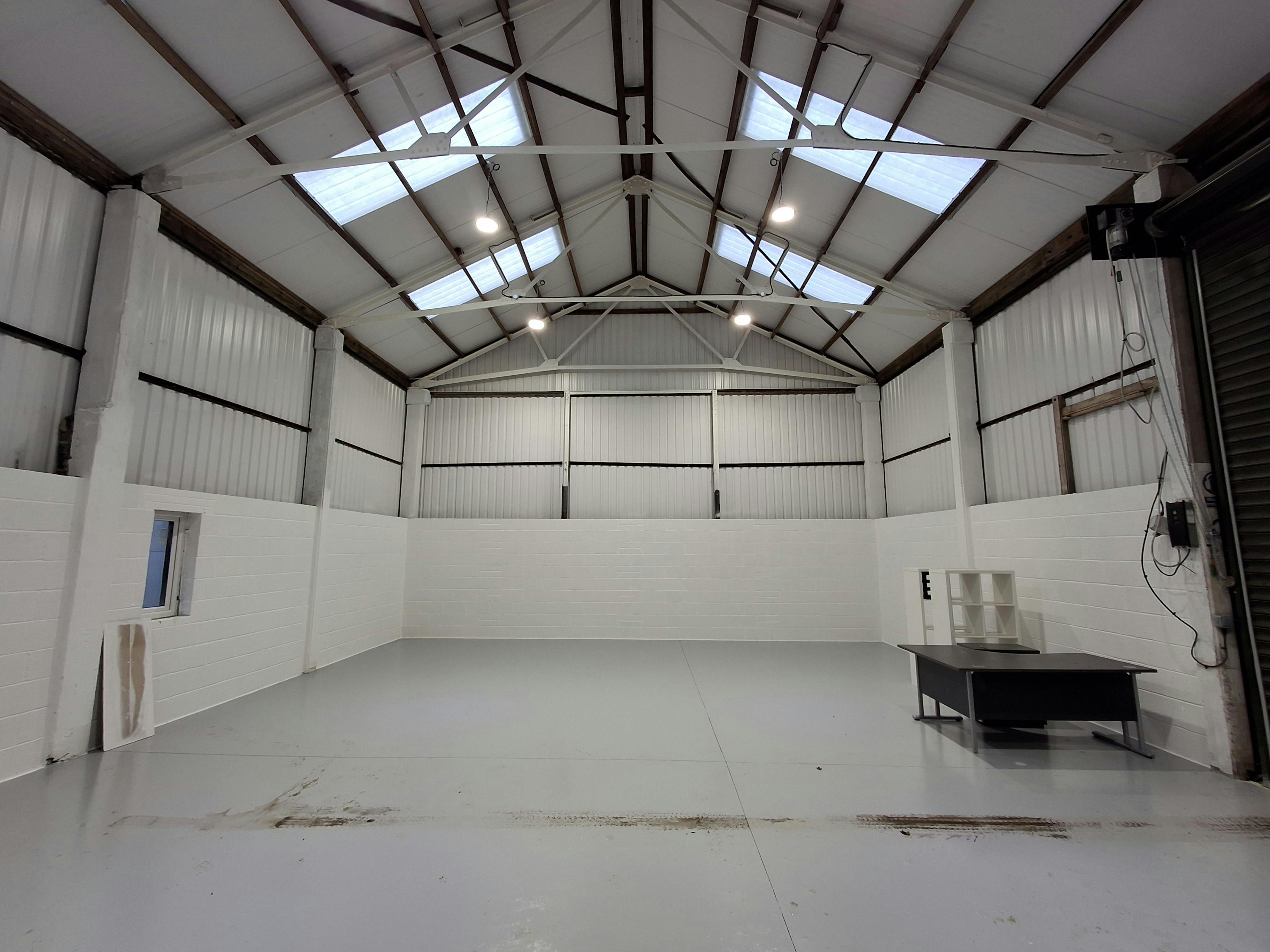 Industrial Unit in Fordingbridge - photo 4
