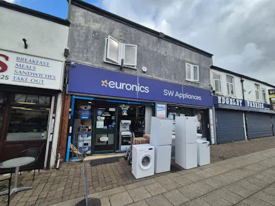 8-10 Castle Street, Stockport, Retail To Let - 20260701_092748.jpg
