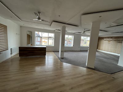 151C Evesham Road, Redditch, Office / Retail To Let - IMG_8202.JPG