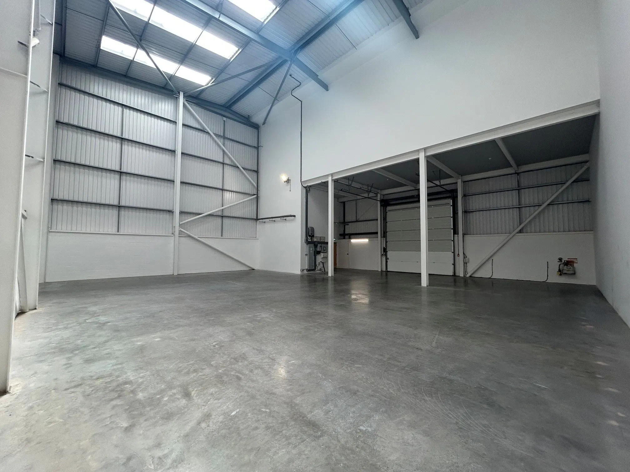 3 Ellesfield Trade Centre, Bracknell, Industrial To Let - 16.jpg