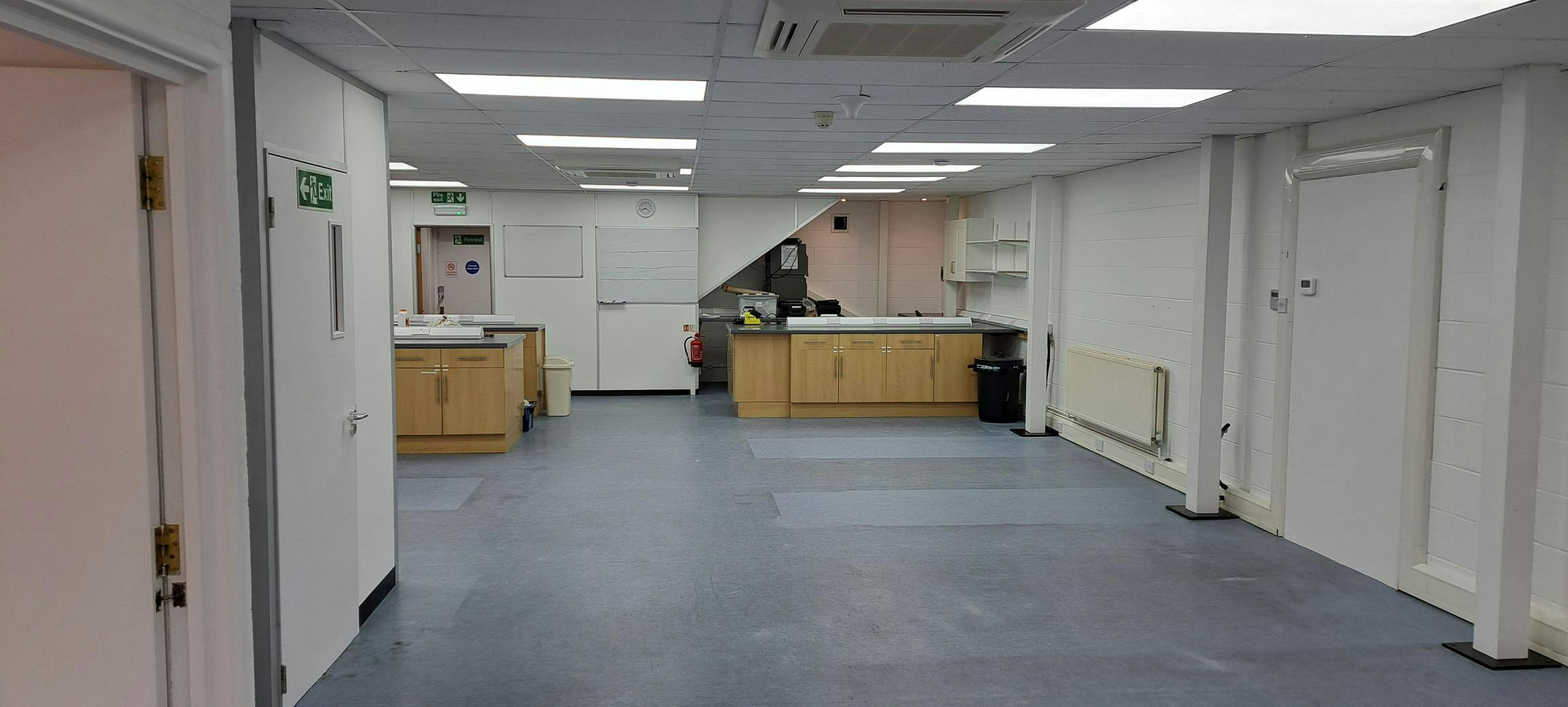 8 Lakeside Business Park, Sandhurst, Offices To Let - 20250819_082434.jpg