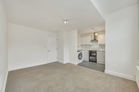 Woodlands Park Road, London, Maisonette To Let - Reception