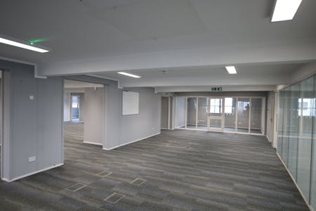 Condor House, Poole, Office To Let - IMG_3331.JPG