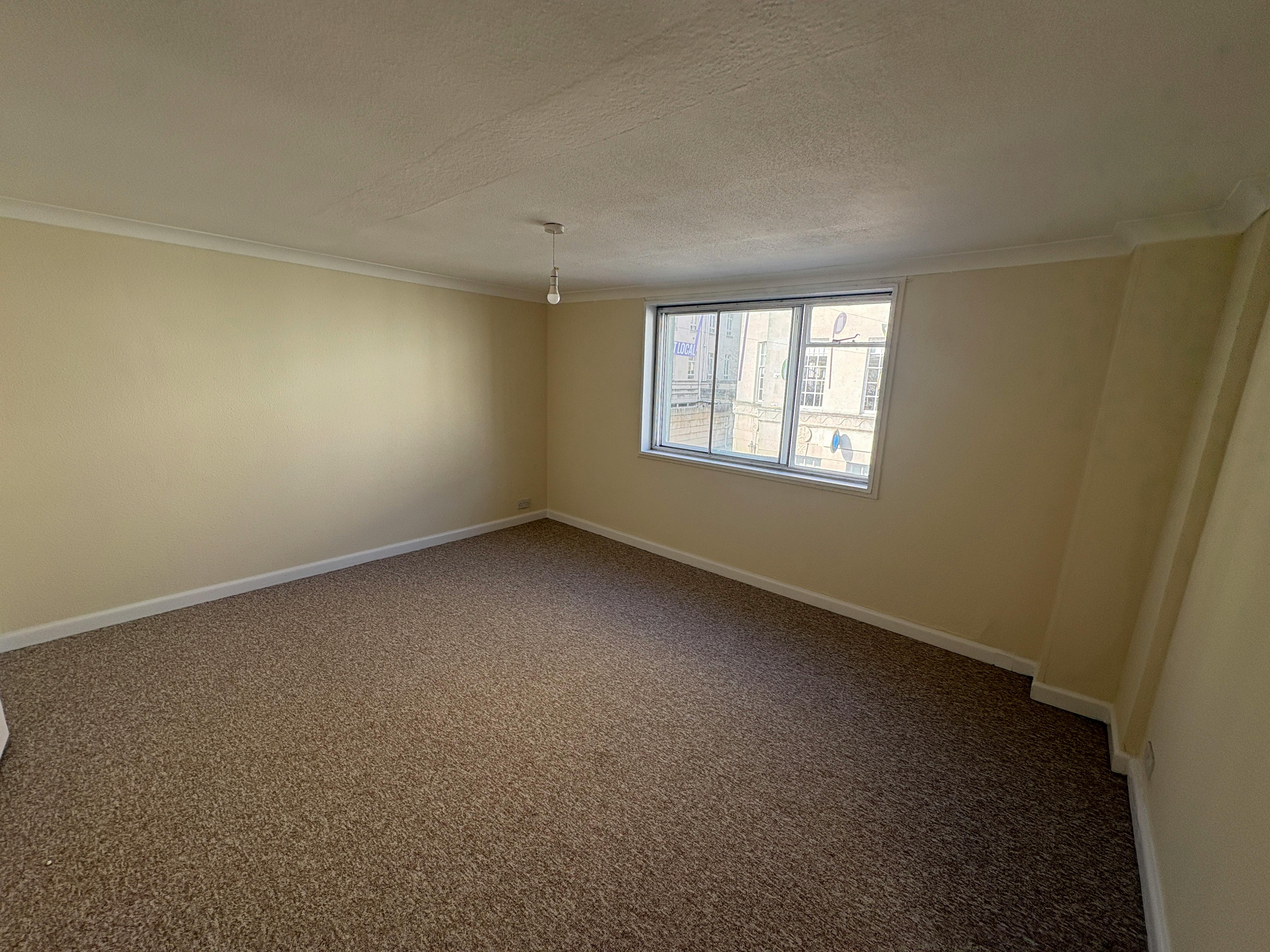 Retail/Shop in Bournemouth - photo 4