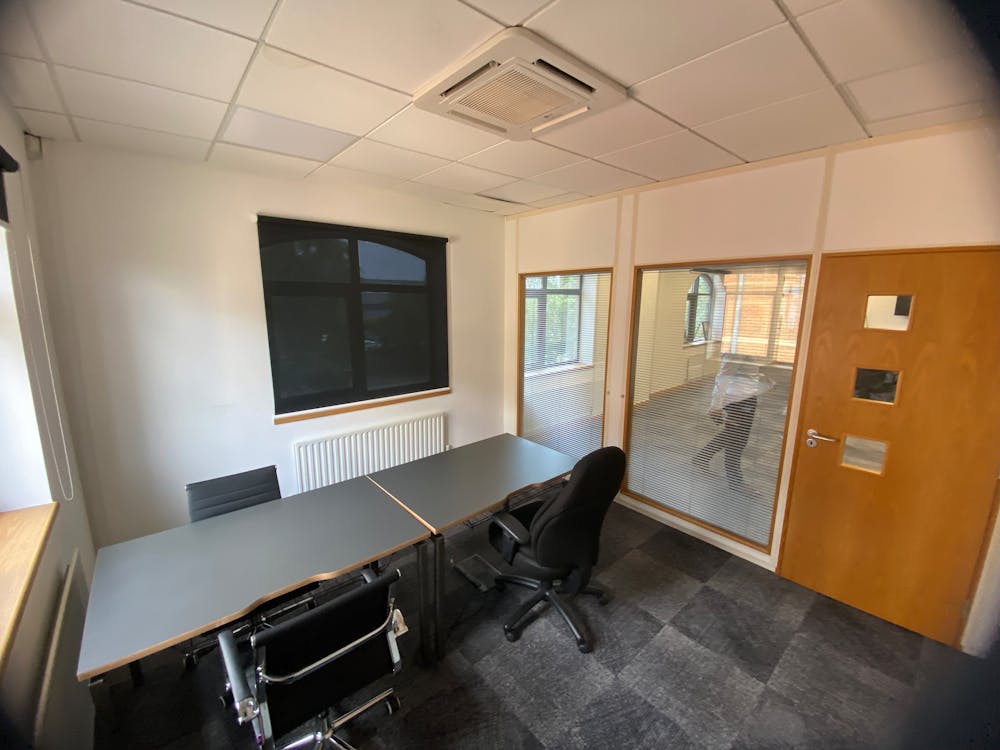 Madeley House, John Charles Way, Leeds, Office For Sale - IMG_2896.jpg