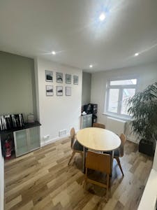 100/100a Blatchington Road, Hove, Cafe (A1) / Class E Retail / Leisure / Convenience Store / Office / Retail For Sale - IMG_4189.jpeg