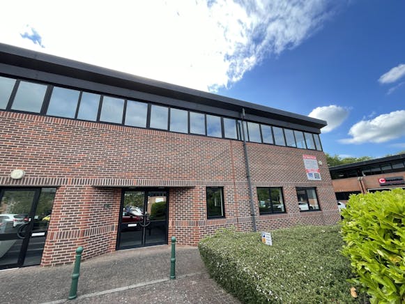 Unit 14, Interface Business Centre, Swindon, Offices To Let / For Sale - 6279e157004724e723d6688e0972bec4IMG_5020.jpeg