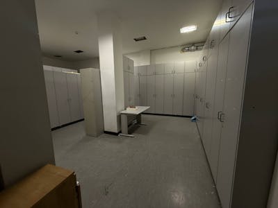 Carnaxide Armazém e Escritórios 4.200 m2, Rua das Quintinhas, 1, Carnaxide, Industrial / Logistics / Warehouse To Let / For Sale - IMG_0868 Large.jpg