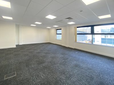 3 Queen's Square, Ascot, Office To Let / For Sale - IMG_0627.jpg