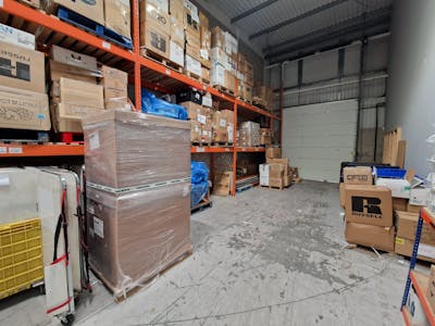 Unit 17, Manchester, Industrial/Logistics To Let - 20240912_084938.jpg