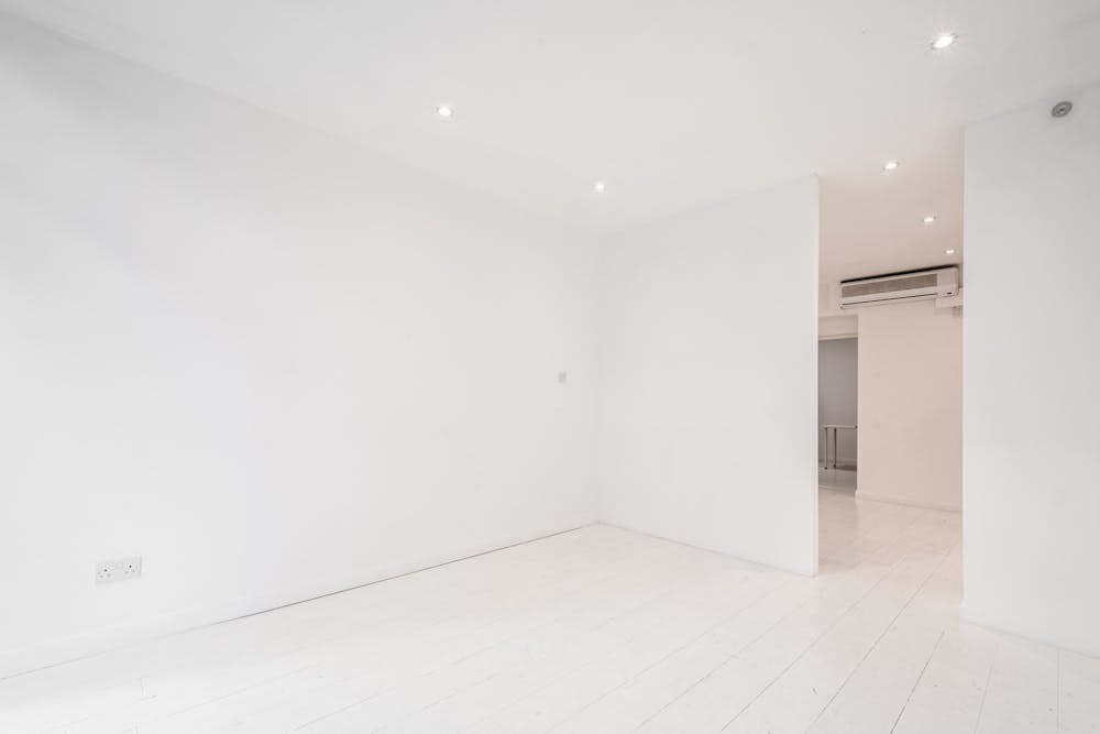 Ground floor, 114 Kings Cross Road - Kings Cross Rd 114 NEW  3.jpg