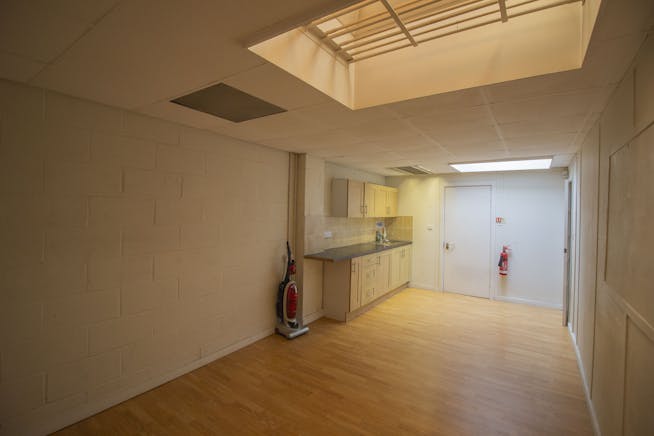 Unit 12, Wadsworth Business Centre, Perivale, Office / Industrial / Warehouse For Sale - 7.jpg