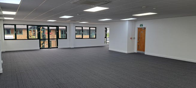 Albany Court, Frimley, Offices To Let - 1st Flr 2.jpg