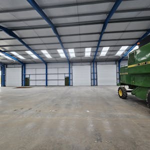 Units 3-4, Phase 1, Tewitts Farm, Uckfield, Industrial To Let - 20260310_093858_resized.jpg