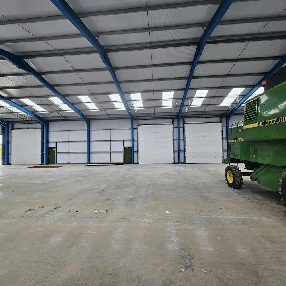 Units 3-4, Phase 1, Tewitts Farm, Uckfield, Industrial To Let - 20260310_093858_resized.jpg