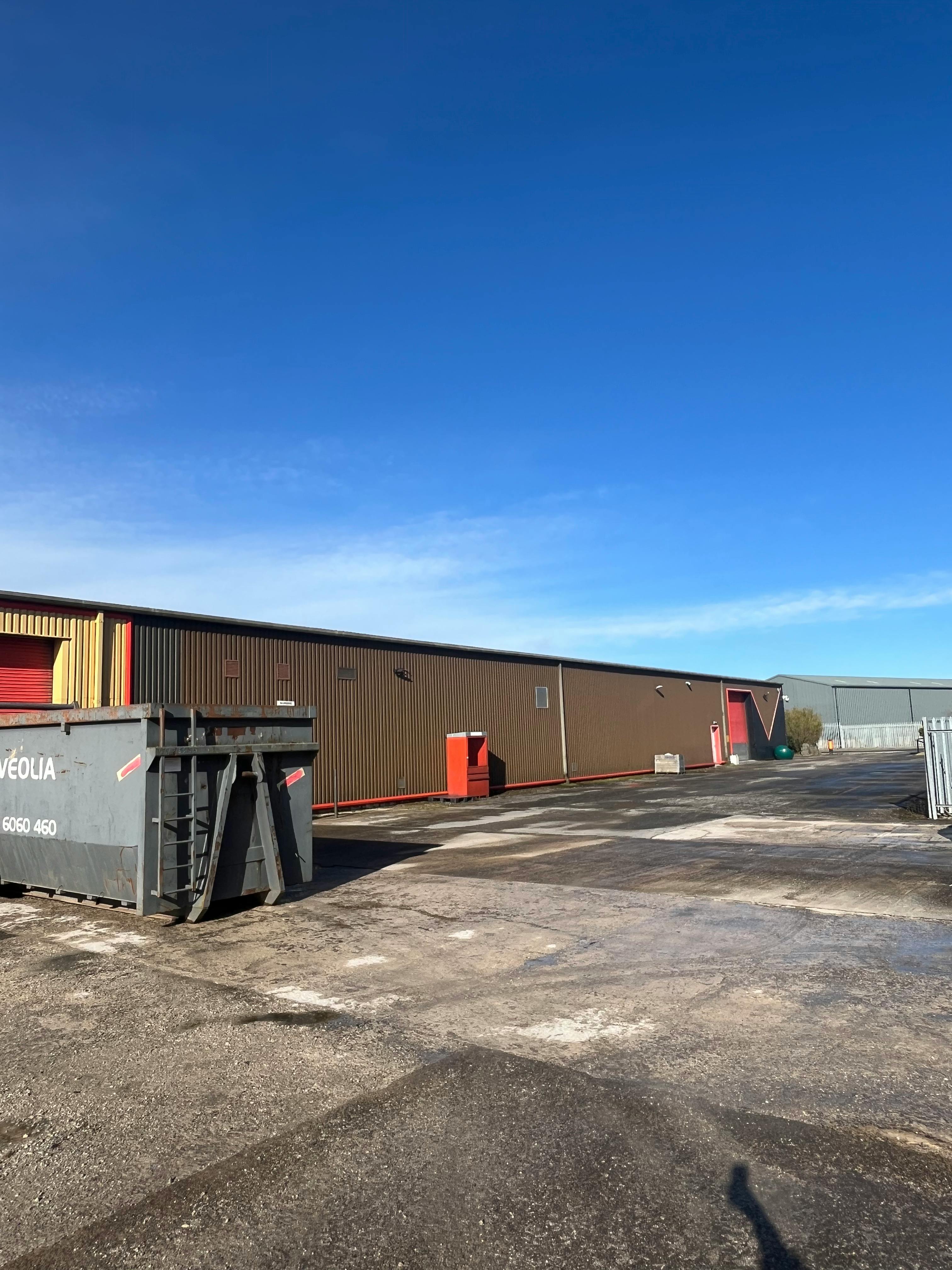 Unit 28, Buxton, Industrial To Let - IMG_7482.jpg