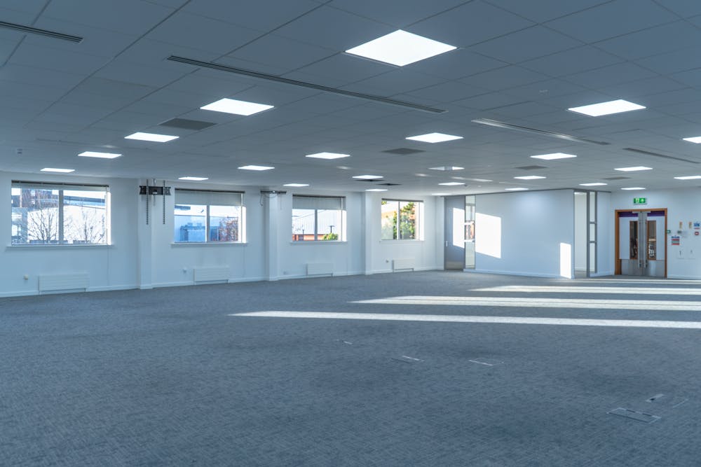 Douglas House, Hillington Park - TopFloor_01.jpg