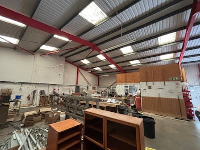 Unit 16, Ty Verlon Industrial Estate, Barry, Industrial To Let - IMG_8719 1.jpeg