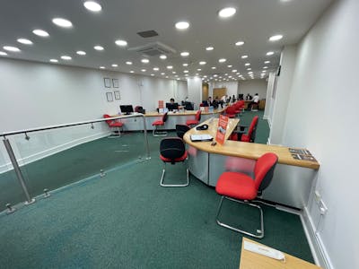 23, High Street, Camberley, Office / Retail For Sale - IMG_4073.jpg