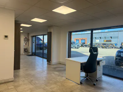 Unit 2 Oakhurst Business Park, Southwater, Industrial / Warehouse To Let - WEB IMG_1510.JPG