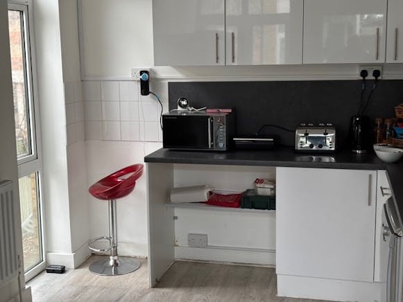 Nora Leverton Court, London, Offices To Let - 10.jpg