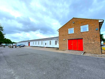 Unit B, Ford Lane, Arundel, Office / Industrial / Warehouse To Let - cc1fff8ef65324d7d1afc054b72c0163externalmain.jpg