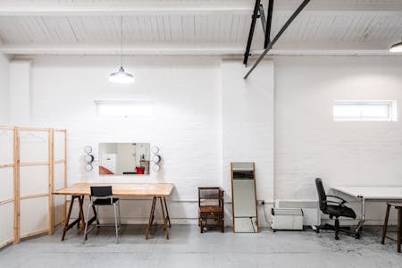 Unit 12 - 80A Ashfield Street, London, Office To Let - Ashfield St 80A U12  Low Res 6.jpg