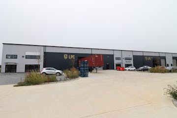 Unit 18/19 Vision Park, Preston Place, Upper Caldecote, Biggleswade, SG18 9GQ