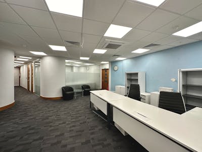 34, George Street, Luton, Education / Office / Other - Health / Nursery / Church / Education To Let - Image 1