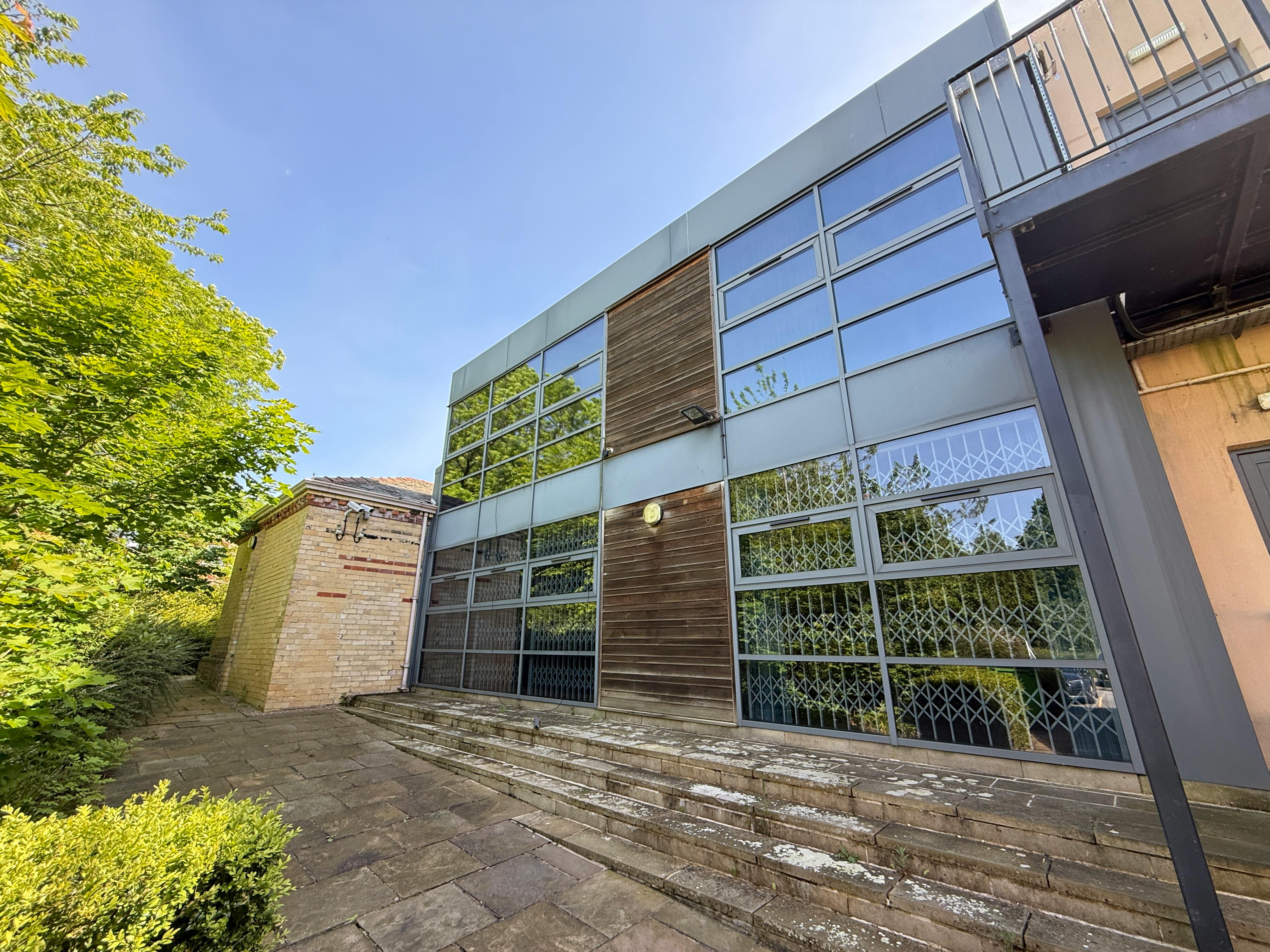Nicholson House, Elmete Hall, Leeds, Office To Let - IMG_7170.JPG