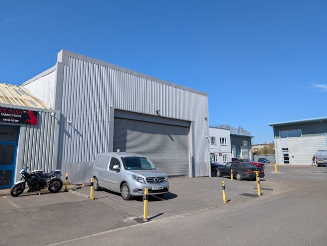 Unit 1 Marlborough Business Centre, Chertsey, Warehouse & Industrial To Let / For Sale - PXL_20250402_122300891.jpg