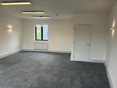 17 Canon Harnett Court, Warren Park, Milton Keynes, Office To Let - Image 4