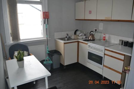 478-482 Manchester Road East, Manchester, Office To Let - Communal Kitchen