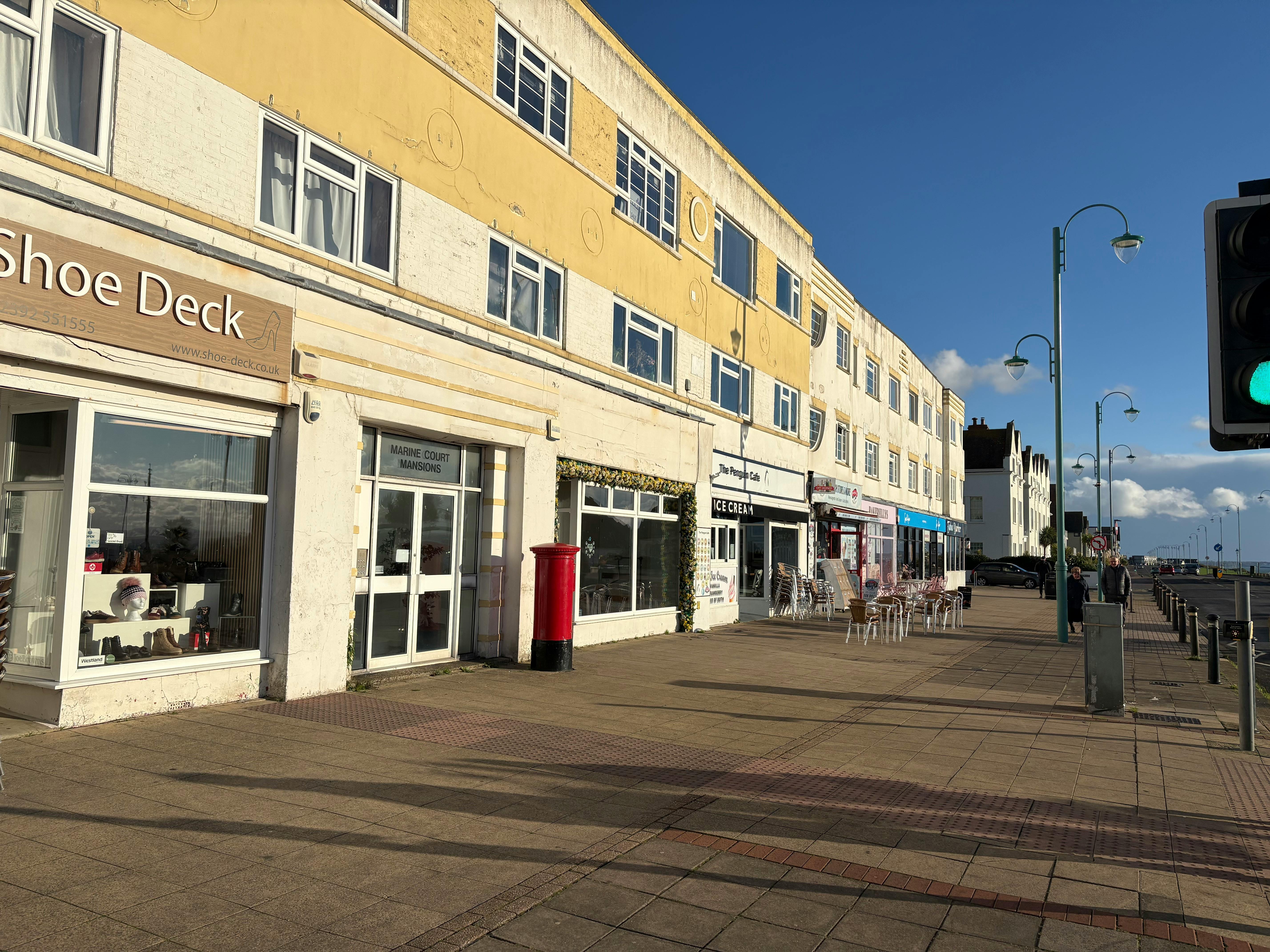 Retail/Shop in Lee-on-Solent - photo 2