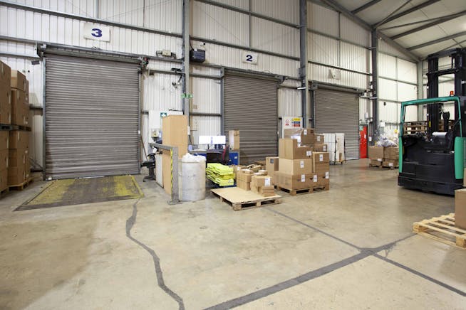 Units 2, 3 and 4 Ramsbury Road, Membury, Hungerford, Industrial To Let - Walker internal_1882.jpg