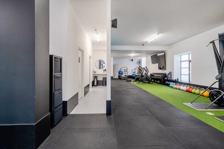 2-4 Leigham Court Road, London, Leisure For Sale - 1394062-3-694bd3ae69689.jpg