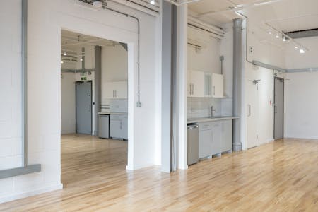 Units 24 & 25 Waterside, 44-48 Wharf Road, London, Office For Sale - WatersideUnits2425WharfRoadLondonN1ShoreditchHoxtonAngelOfficeStudioRentInternal13DominionLondon.jpg