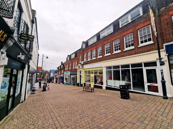 2B Church Street, Basingstoke, Retail To Let - 20241211_111253.jpg