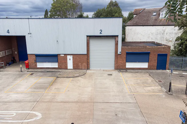 Unit 2, Barratt Way Industrial Estate, Harrow, Industrial / Warehouse To Let - 1 New.jpg
