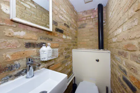 15 Printing House Yard, London, Office For Sale - 15 Printing House Yard (8).JPG