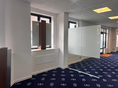 Ground Floor Office, 5 Chalfont Court, Amersham, Office To Let - 20260617_153217906_iOS.jpg